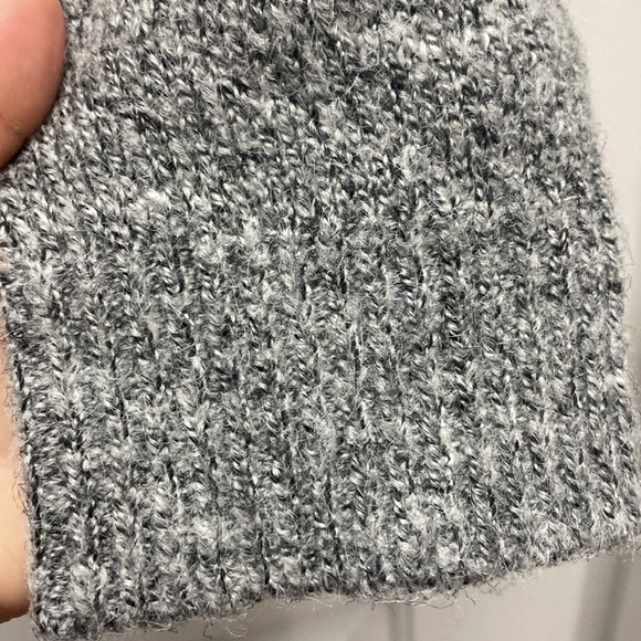 Like Love size large long sleeve soft pullover sweater - Picture 8 of 9